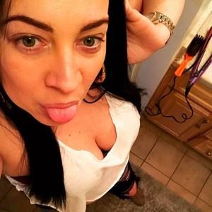 Meet your Posher, Kay